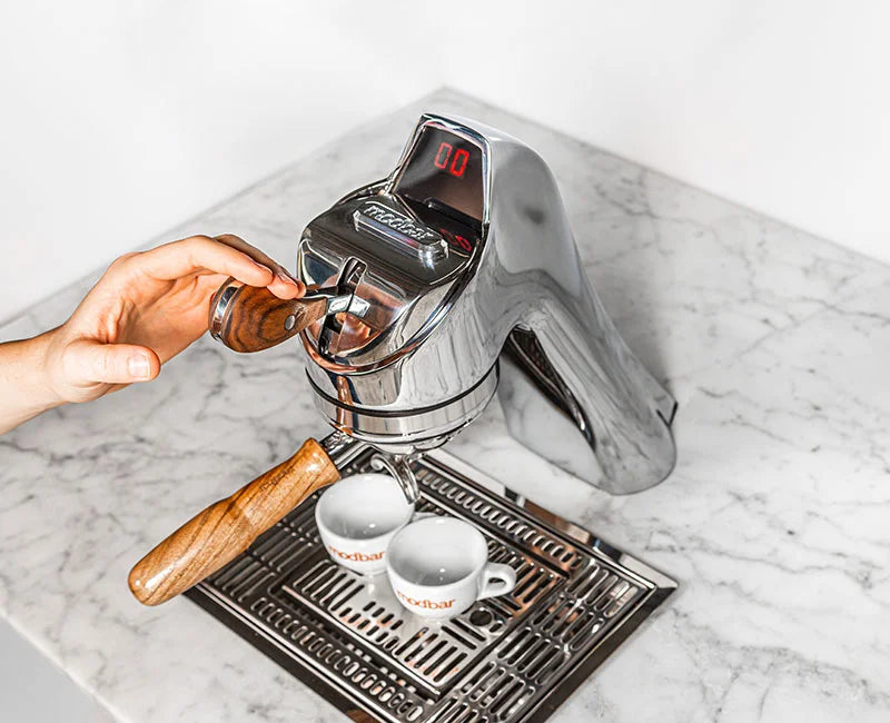 مودبار مكينة اسبريسو السفلية +مجموعة كروم